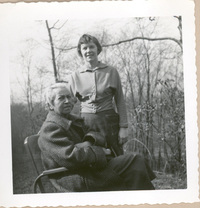 [Gabriela Mistral en Nueva York]  [fotografía].