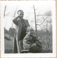 [Gabriela Mistral en Nueva York]  [fotografía].