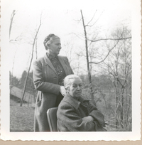 [Gabriela Mistral en Nueva York]  [fotografía].