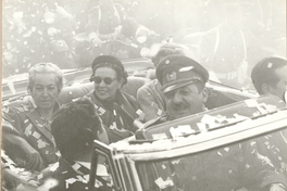 [Gabriela Mistral en Santiago de Chile]  [fotografía].