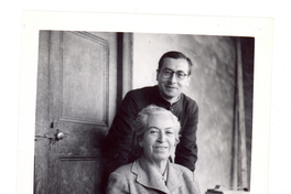 [Gabriela Mistral y el Padre Alcayaga en Montegrande]  [fotografía].