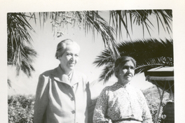 [Gabriela Mistral en Montegrande]  [fotografía].