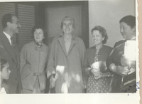 [Gabriela Mistral con Gilda Péndola en Vicuña]  [fotografía].