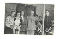 [Gabriela Mistral en la Casa-Escuela de Montegrande]  [fotografías].