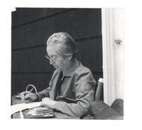 [Gabriela Mistral en Nueva York]  [fotografía].