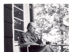[Gabriela Mistral en Nueva York]  [fotografía]