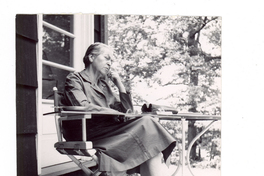 [Gabriela Mistral en Nueva York]  [fotografía].