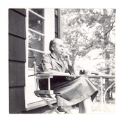 [Gabriela Mistral en Nueva York]  [fotografía].