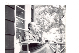 [Gabriela Mistral en Nueva York]  [fotografía].