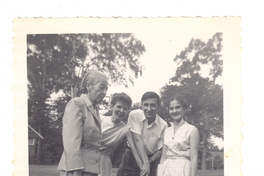 [Gabriela Mistral en Nueva York]  [fotografía].