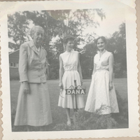 [Gabriela Mistral en Nueva York]  [fotografía].