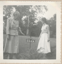 [Gabriela Mistral en Nueva York]  [fotografía].