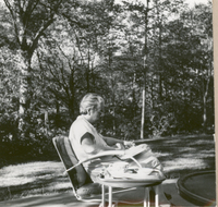 [Gabriela Mistral en New York]  [fotografía].