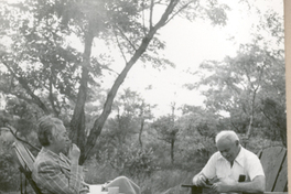 [Gabriela Mistral en una entrevista en New York]  [fotografía].