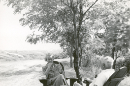 [Gabriela Mistral en una entrevista en New York]  [fotografía].