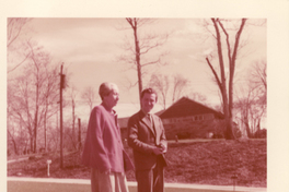 [Gabriela Mistral en New York]  [fotografía].