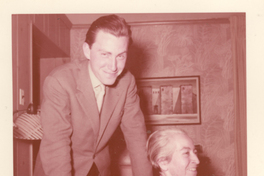 [Gabriela Mistral en New York]  [fotografía].