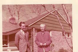 [Gabriela Mistral en New York]  [fotografía].