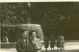 [Doris Dana y Gilda Péndola en Italia].