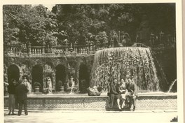 [Doris Dana y Gilda Péndola en Italia]  [fotografía].