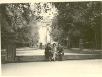 [Doris Dana y Gilda Péndola en Italia]  [fotografía].