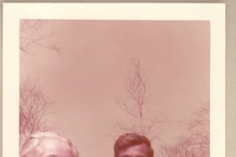 [Gabriela Mistral junto a un amigo en New York]  [fotografía].