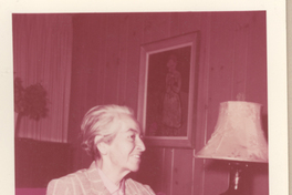 [Gabriela Mistral en New York]  [fotografía].