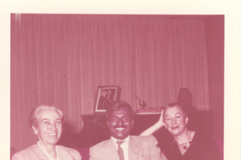 [Gabriela Mistral en New York]  [fotografía].