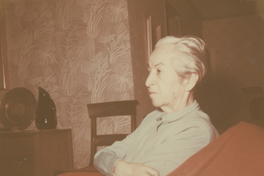 [Gabriela Mistral en New York]  [fotografía].