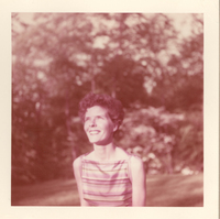 [Doris Dana en New York]  [fotografía].