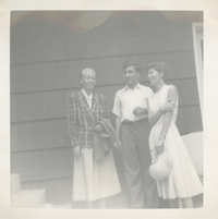 [Gabriela Mistral en New York]  [fotografía].