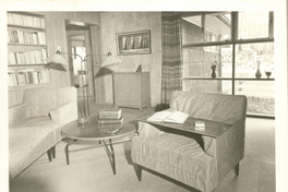 [La casa de Gabriela Mistral en Roslyn Harbor en New York]  [fotografía].