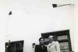 [Gabriela Mistral en Santa Barbara]  [fotografía].