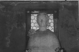 [Busto Gabriela Mistral]  [fotografía].
