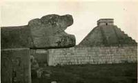 Vista de Chichén Itzá  [fotografía].