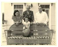 [Gabriela Mistral en Mérida]  [fotografía].