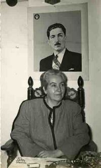 Retrato Gabriela Mistral en México  [fotografía].