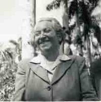 [Retrato Gabriela Mistral en Fortín de las Flores]  [fotografía].
