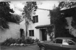 [Casa de Santa Barbara]  [fotografía].