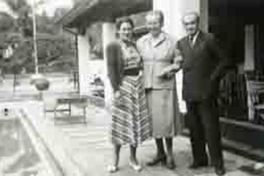 Gabriela Mistral, en el Hotel Fortín de las Flores (Ruiz Galindo) en Veracruz (México).  [fotografía].