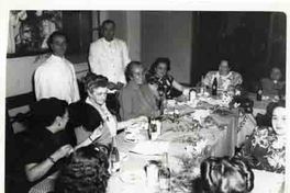 [Gabriela Mistral en Jalapa]  [fotografía].