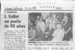 J. Valle, un poeta de 95 años  [artículo].