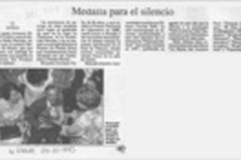 Medalla para el silencio  [artículo] I. I.