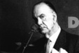 Don Camilo  [artículo] Ignacio Carrión.