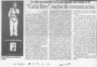 "Caída libre", vacíos de comunicación  [artículo] G. N.