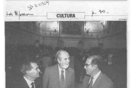 "Francotiradores" en defensa del humanismo  [artículo] Elisa Cárdenas.