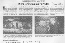 Dura crítica a los partidos  [artículo].