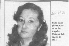 Escritora promociona su libro  [artículo].