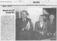 Dirigenta de la CUT presentó libro