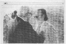 A la vuelta de la vida  [artículo] Guillermo Blanco.